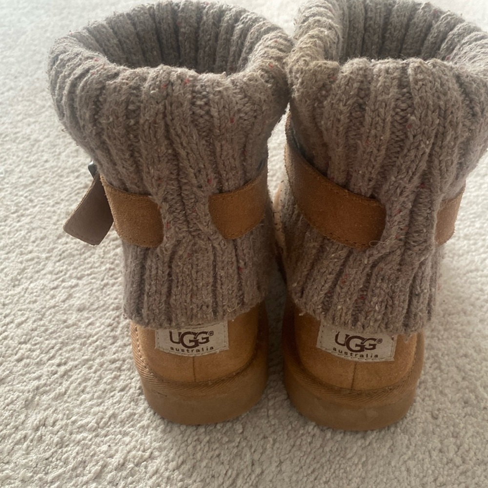 Ugg Boot - Size Us 4 Cambridge Chestnut Like New - image 5
